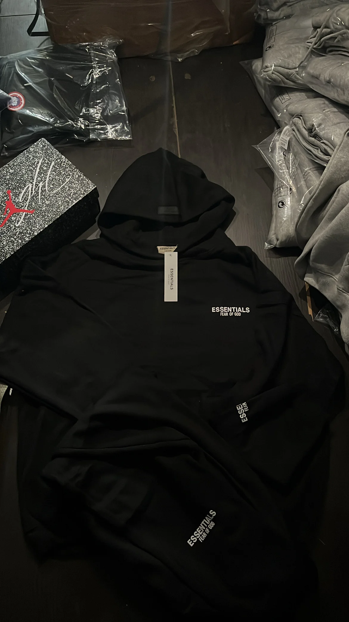 Essential tracksuit