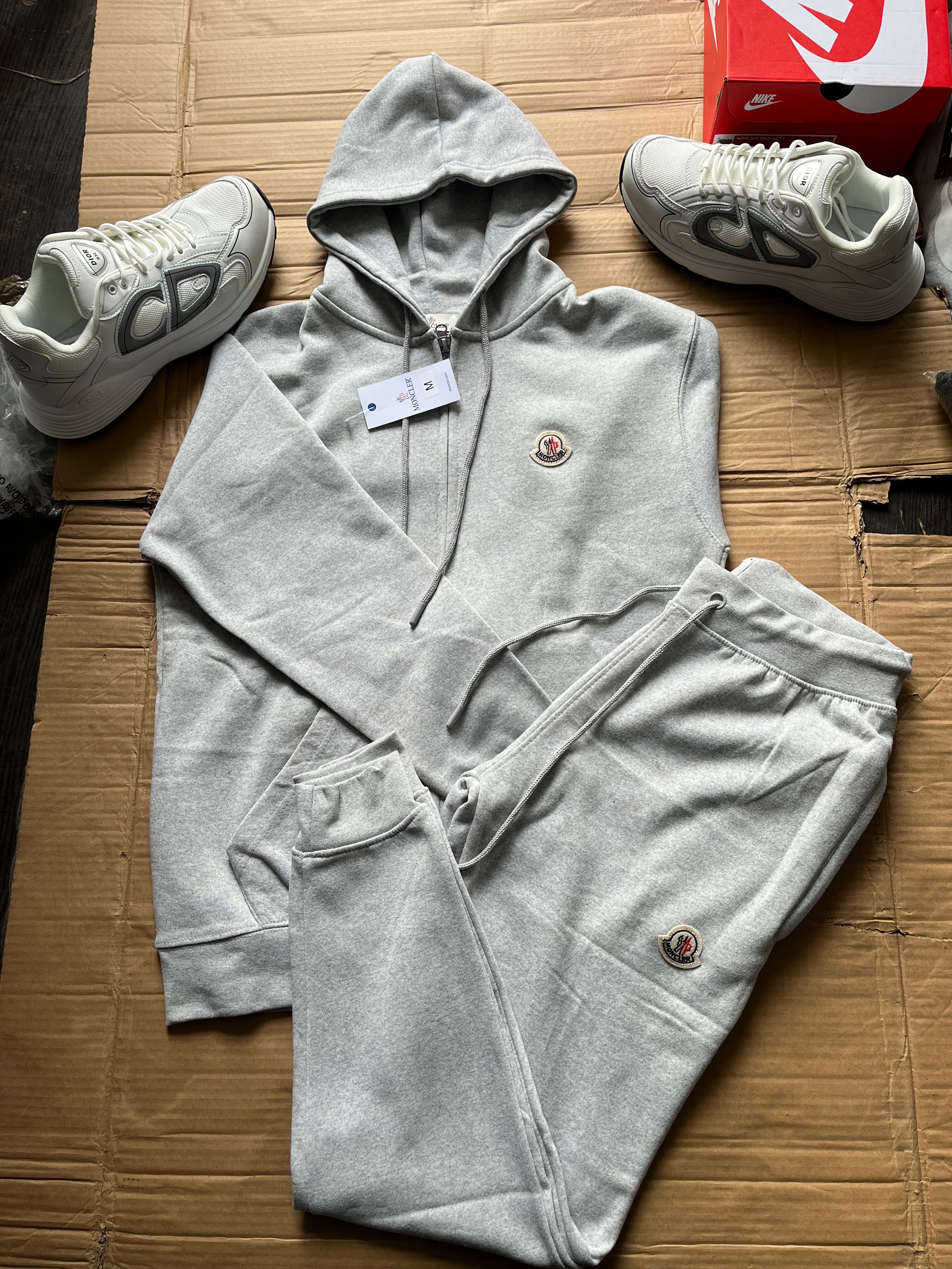 Moncs tracksuit - Image 2
