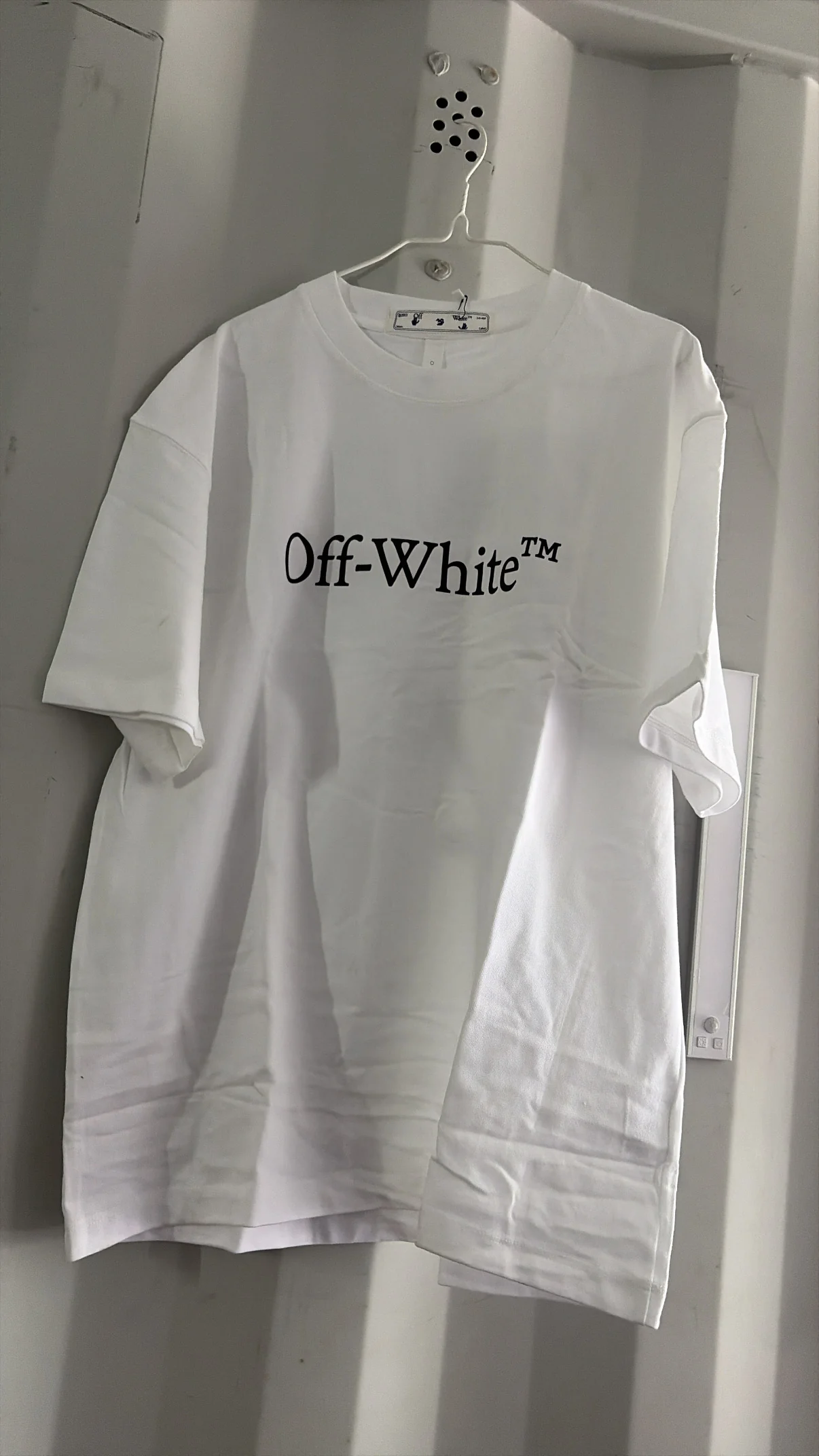 White t shirt